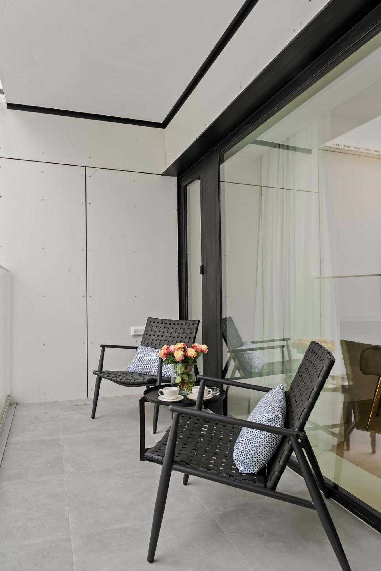 One Cotroceni Park Apartment *